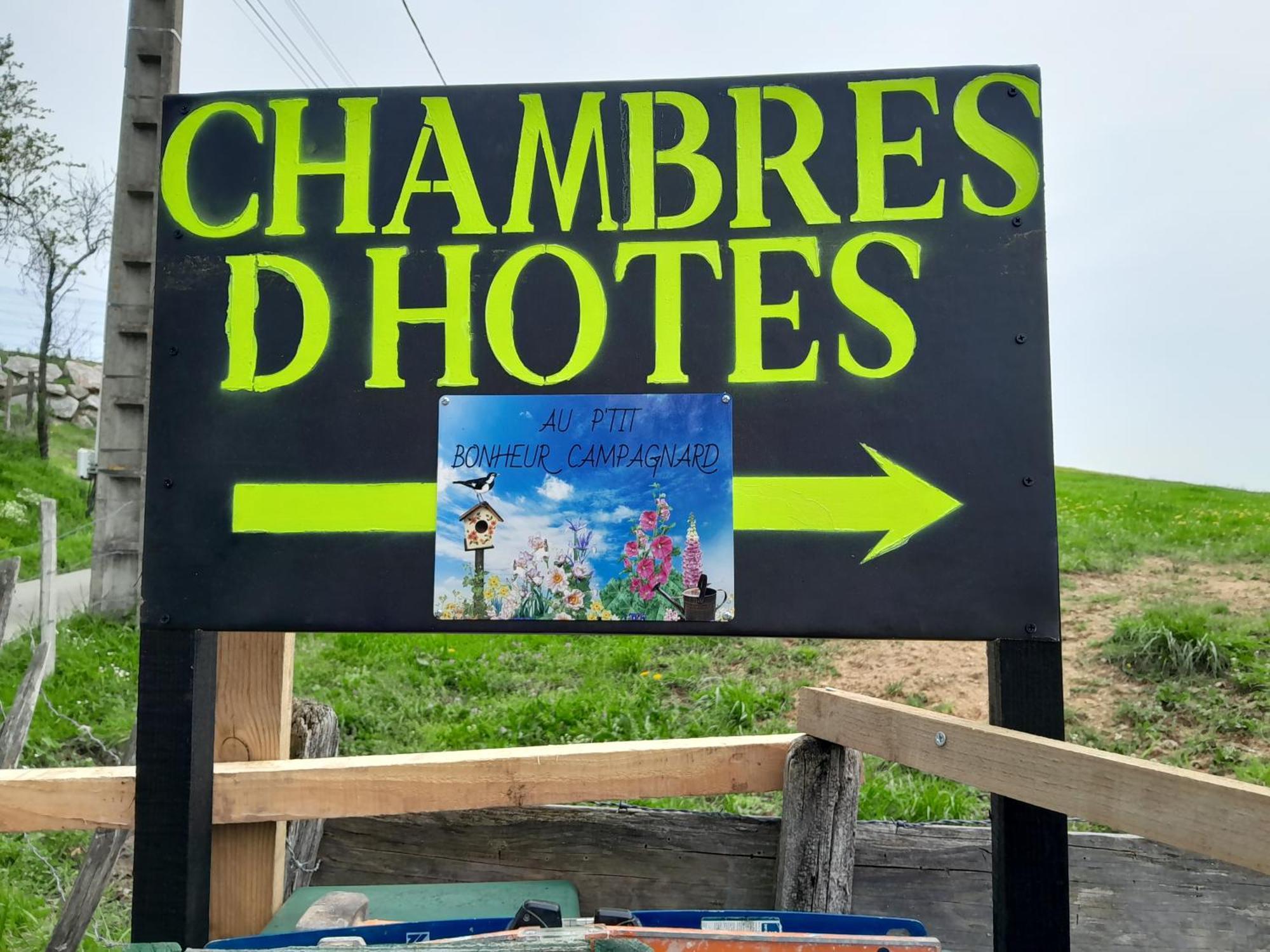 Chambres D Hotes Au P'Tit Bonheur Campagnard Jarnosse Esterno foto